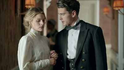 But I-I want to help
her out financially. - Grand Hotel