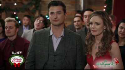 But before I let you
dance the night away, - Check Inn to Christmas