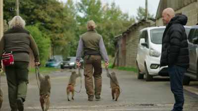 'But I was now beginning to wonder
what that actually meant. - Britain's Tiger Kings - On the Trail with Ross Kemp
