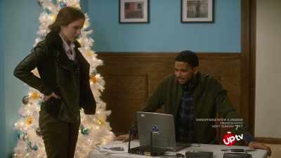 But I really thought we had
a connection last night. - Christmas Catch