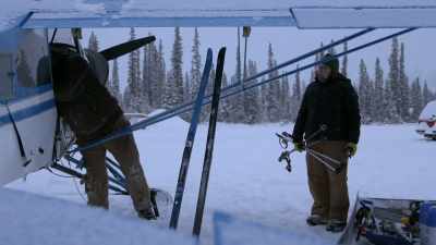 But I think we have
enough stuff that we're
not gonna get cold. - Life Below Zero: Next Generation