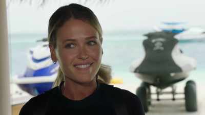 But I think
there's a story here. - Love in the Maldives
