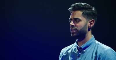 But I had to ask her the question
that we're all thinking. - Hasan Minhaj: Homecoming King