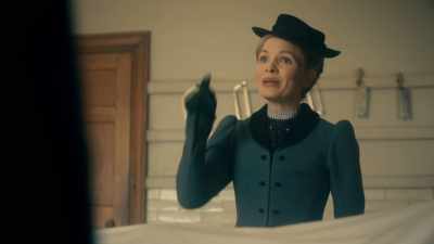 BUT IF AN INNOCENT MAN IS HANGED
FOR A CRIME HE DIDN'T COMMIT, - Miss Scarlet and the Duke