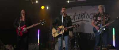 ♪ But I'm all shook up ♪ - Abducted