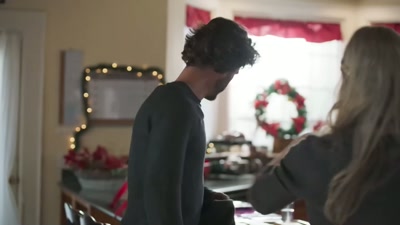 -but I'm glad,
that you came early. - Christmas in Pine Valley
