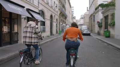 But I'm trying not to put
too much pressure on it - Love Trip: Paris