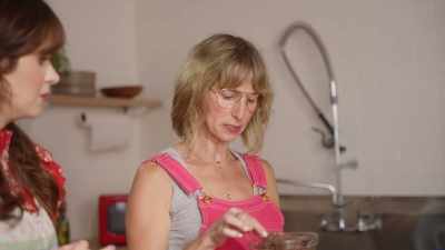 But in this recipe,
which is super cool, - What Am I Eating? With Zooey Deschanel