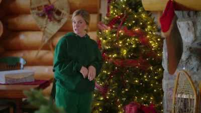 But she introduced
herself as Jen. - Unwrapping Christmas: Olivia's Reunion