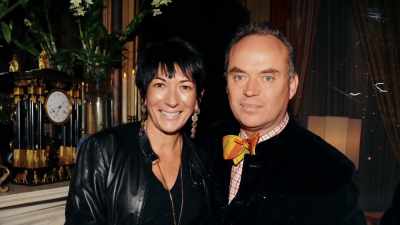 But this is another dimension
of Ghislaine - Epstein's Shadow: Ghislaine Maxwell