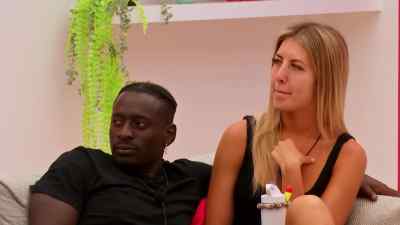 But this is on my finger,
so you have to lick it off. - Love Island Australia