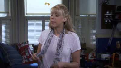 But this is my super-magic scarf. - Fuller House