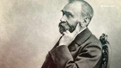 But it was far from plain sailing
for the brilliant Swedish chemist. - Guns That Changed The Game