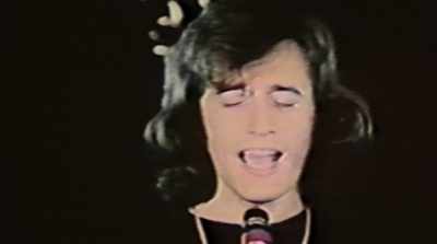 But it's a different voice
from them separately. - The Bee Gees: How Can You Mend a Broken Heart