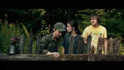 -But it's private property.
-Julek! - Nobody Sleeps in the Woods Tonight