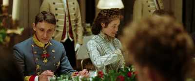 But it's quite amusing
to leaf through his newspaper. - Corsage