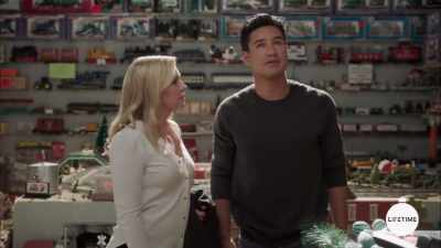 But I've been giving you lessons - A Very Merry Toy Store