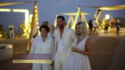 But, you know, we're here.
I'm in the desert, - The Real Housewives of Dubai