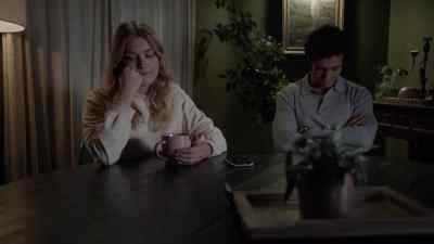 But look, I'm gonna come over
tomorrow with my partner, - A Model Murder