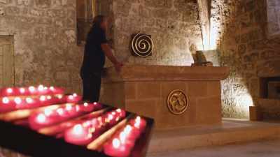 BUT MAYBE THE TEMPLARS
SAW IT DEFINITELY. - Lost Relics of the Knights Templar