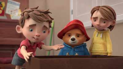 -But my medal isn't here.
-Neither's my astronaut. - The Adventures of Paddington