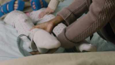 But we need to get your limbs
back in proper position - Left for Dead: The Ashley Reeves Story