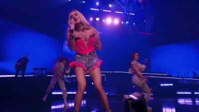 But you need to
do something soon. - Carrie Underwood: Reflection