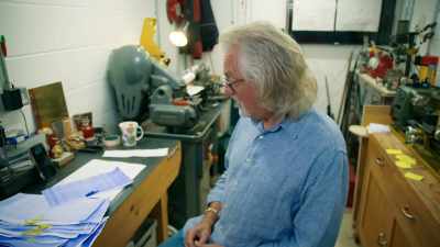But never mind. Let's see
how Seb's getting on with - James May and the Dull Men