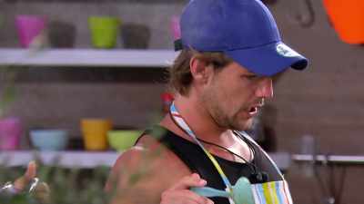 But no,
I can't cook for shit.
(BELCHES) - Love Island
