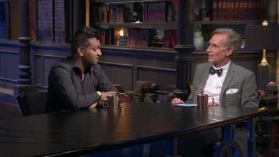 -But, no, I play them.
-[audience laughs] - Bill Nye Saves the World