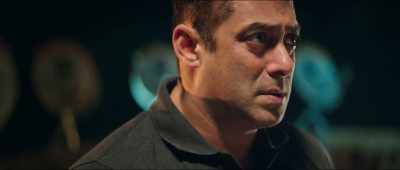 But no one's ever called me faeces. - Sultan