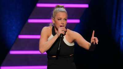 But none is more embarrassing
than the horror - Iliza Shlesinger: Unveiled