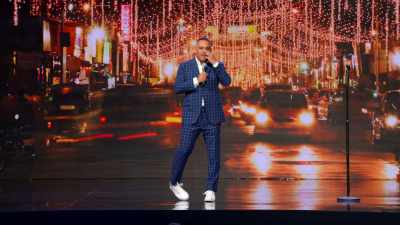But now I'm scared to
get it fixed in case - Russell Peters: Deported