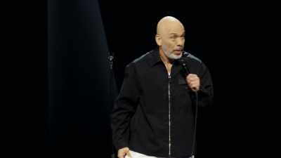 But now we're back out. Everyone's having
fun. Look at this shit. It's packed! - Jo Koy: Live from the Los Angeles Forum