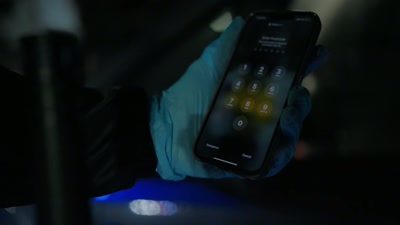 But of course,
Kevin's phone has a passcode. - How I Caught My Killer