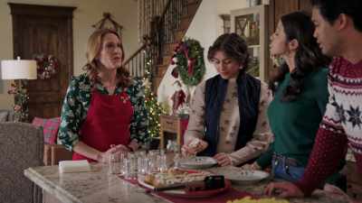 But remember that Christmas
dinner is at 5:00, - Tails of Christmas