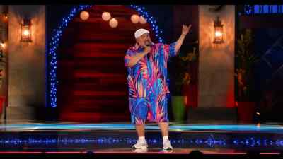 - But seriously, how long is this special?
- [chime dings] - Gabriel Iglesias: Legend of Fluffy
