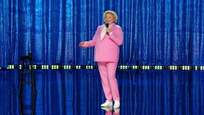 But she was a single mom of three kids, - Fortune Feimster: Crushing It