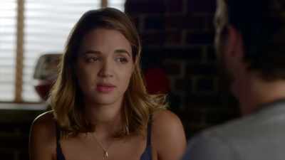 But before she accepted
her award - Famous in Love