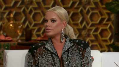 But if she walked into
an Emirate wedding looking, - The Real Housewives of Dubai
