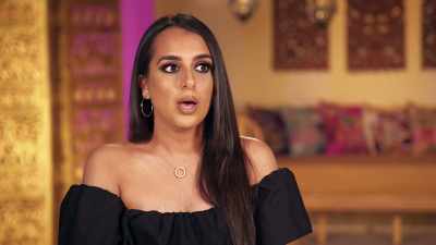 But when she's gonna
make comments about - Family Karma