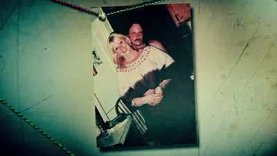 But he somehow imagined that
Holly was cheating on him. - World's Most Evil Killers