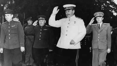 But Stalingrad was also
in Hitler's path - World War II: Race to Victory