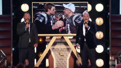 But he still pushed through
and made sure everyone knew his name? - The Roast of Tom Brady