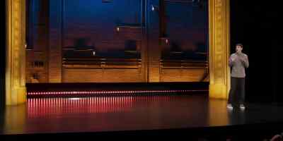 But that tension
is broken fairly quickly, - Alex Edelman: Just for Us