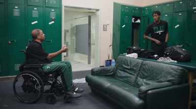 But is that gonna be the response
when adversity hits? - Last Chance U: Basketball