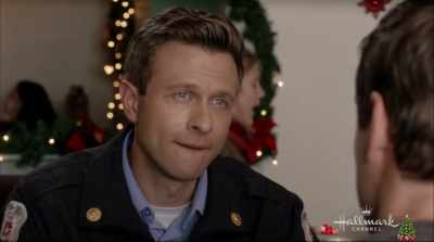 - But that's not...
- You get to leave here - Christmas in Love