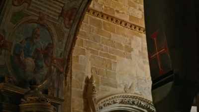 BUT THE IMAGES
ON THE CONTAINER ITSELF - Lost Relics of the Knights Templar