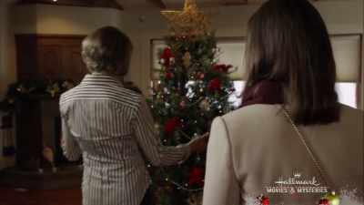 But the show had
a good long run, - Engaging Father Christmas