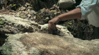 But the stone is crumbling
and turning it is a big risk. - Lost Treasures of the Maya